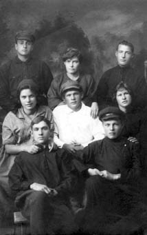 Оржевские коммунары. Фото 1920 г.