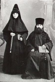 Монах Филарет с сестрой. Фото начала XX в.